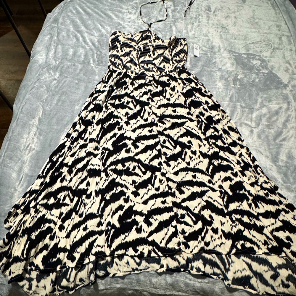Fit & Flare Printed Crinkled Halter Midi Dress for Women SIZE L NWT